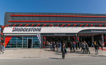 Türkiye’de ilk: Bridgestone’un ayrıcalıklı hizmet konseptli mağazası Performance Center açıldı