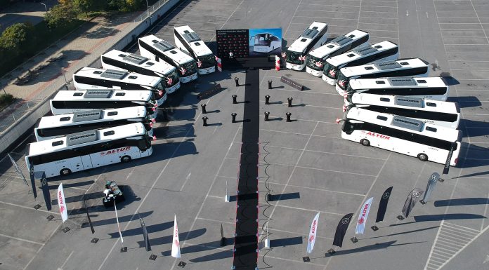 Mercedes-Benz Türk’ten, Altur Turizm’e 20 yeni otobüs teslimatı
