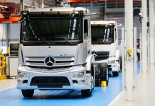 İlk seri üretim eActros, Mercedes-Benz Wörth Fabrikası bantlarından indi