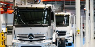 İlk seri üretim eActros, Mercedes-Benz Wörth Fabrikası bantlarından indi