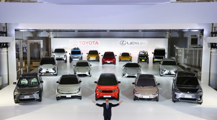 Toyota 2030’a Kadar 30 Bataryalı Elektrikli Model Sunacak