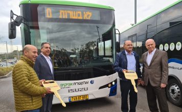 Anadolu Isuzu’dan İsrail pazarına 48 adet otobüs ve midibüs teslimatı