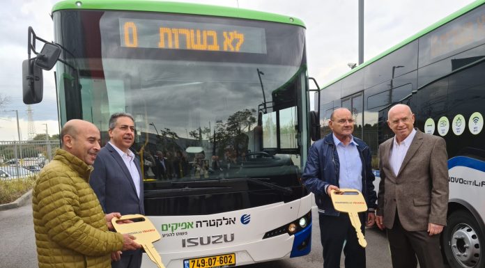 Anadolu Isuzu’dan İsrail pazarına 48 adet otobüs ve midibüs teslimatı