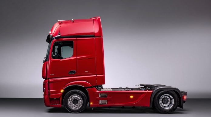 Mercedes-Benz, yeni ağır hizmet kamyonu Actros L ile Türkiye’de standartları belirlemeye devam ediyor