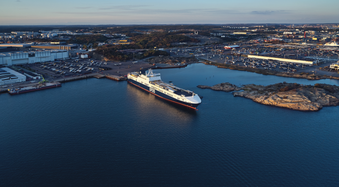 “Kadın İçin Taşıyoruz” projesi İzmirli girişimcilerle buluştu