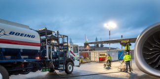 Boeing, ticari operasyonları için 2 milyon galon sürdürülebilir uçak yakıtı satın alıyor