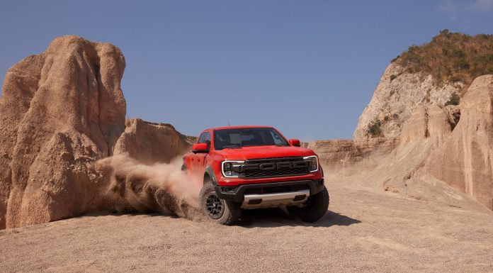 Ford, Yeni Nesil Ford Ranger Raptor ile üstün arazi performansının kurallarını yeniden yazıyor