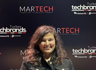 RENAULT’YA TECH BRANDS TURKEY VE MARTECH AWARDS’TAN İKİ ÖDÜL