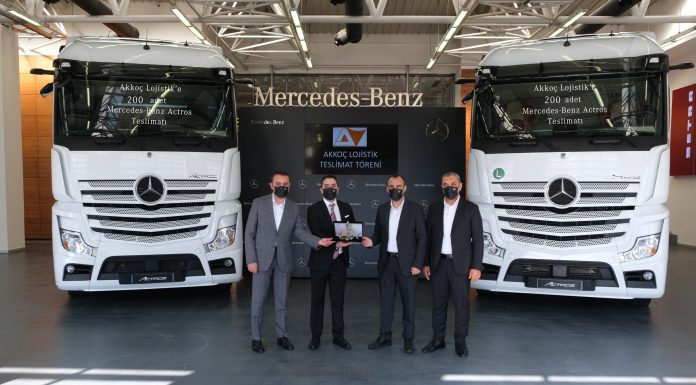 Mercedes-Benz Türk, Akkoç Lojistik’e 200 adet Actros teslim etti