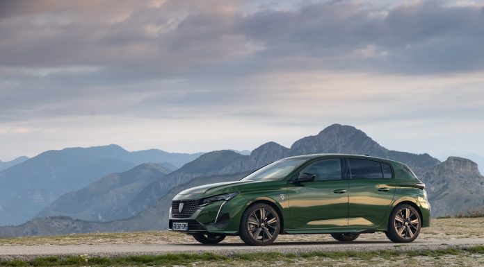 “EN İYİ ŞEHİRLİ VE KOMPAKT OTOMOBİL”: YENİ PEUGEOT 308