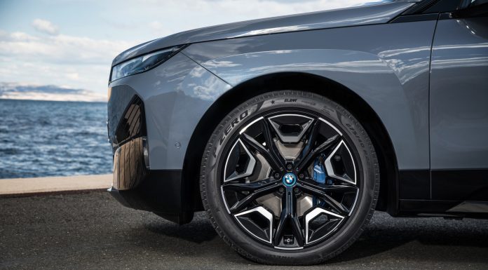 YENİ PIRELLI P ZERO ELECT LASTİKLER TAM ELEKTRİKLİ BMW iX MODELLERİNİN ORİJİNAL EKİPMANI OLACAK