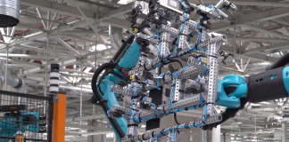 Togg’da robotlar provalara başladı