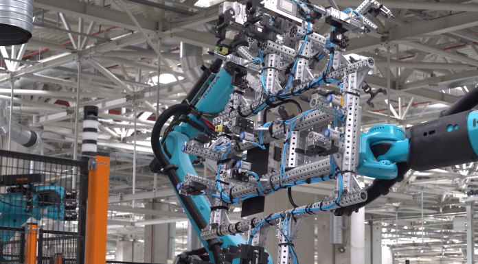 Togg’da robotlar provalara başladı