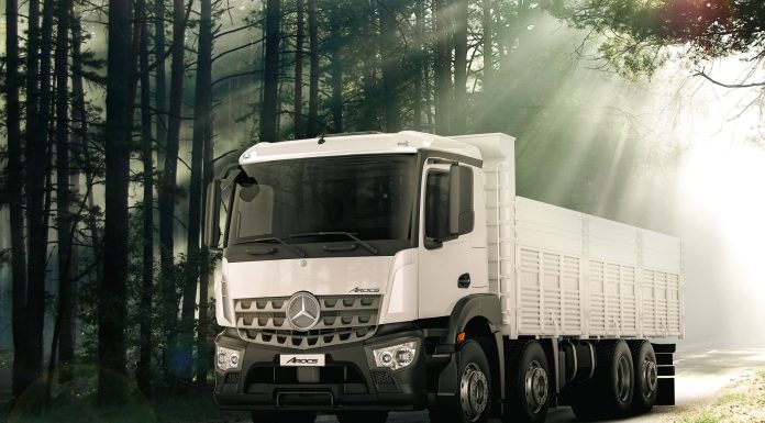 Mercedes-Benz Türk, nakliye kamyonu portföyüne Arocs 3240 L ENA 8×2’yi ekledi