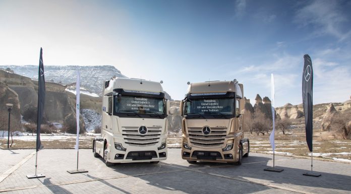 Mercedes-Benz Türk, Transaktaş Global Lojistik’e 100 adet 1853 LS teslim etti