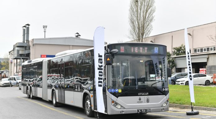 Otokar, İstanbullular için özel olarak ürettiği metrobüslerin ilk 20 adedini teslim etti