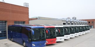 Mercedes-Benz Türk, Platform Turizm’e 20 adet Tourismo 15 RHD teslim etti