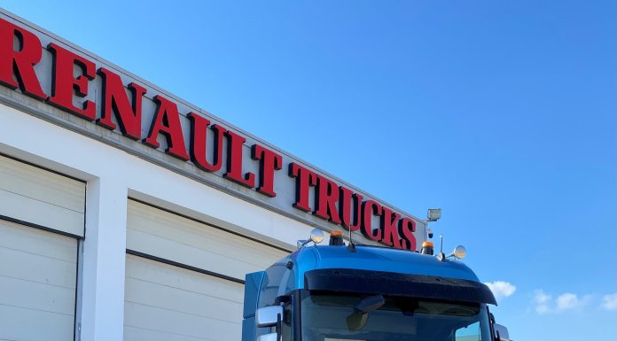 CSM LOJİSTİK, RENAULT TRUCKS EVO SERİSİ İLE SINIRLARIN ÖTESİNDE