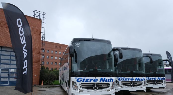 Özlem Cizre Nuh, 4 adet Mercedes-Benz Travego 16 2+1 ile 30. yılında filosunu yenilemeyi sürdürüyor