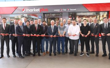 PETROL OFİSİ, İZMİR’DE BİR GÜNDE 5 İSTASYON AÇILIŞI GERÇEKLEŞTİRDİ