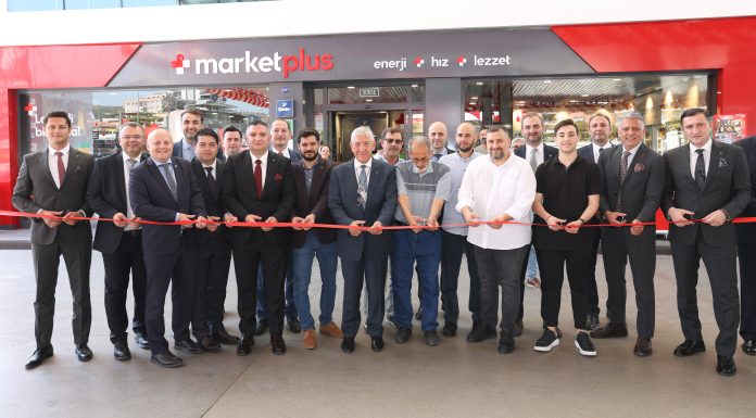 PETROL OFİSİ, İZMİR’DE BİR GÜNDE 5 İSTASYON AÇILIŞI GERÇEKLEŞTİRDİ