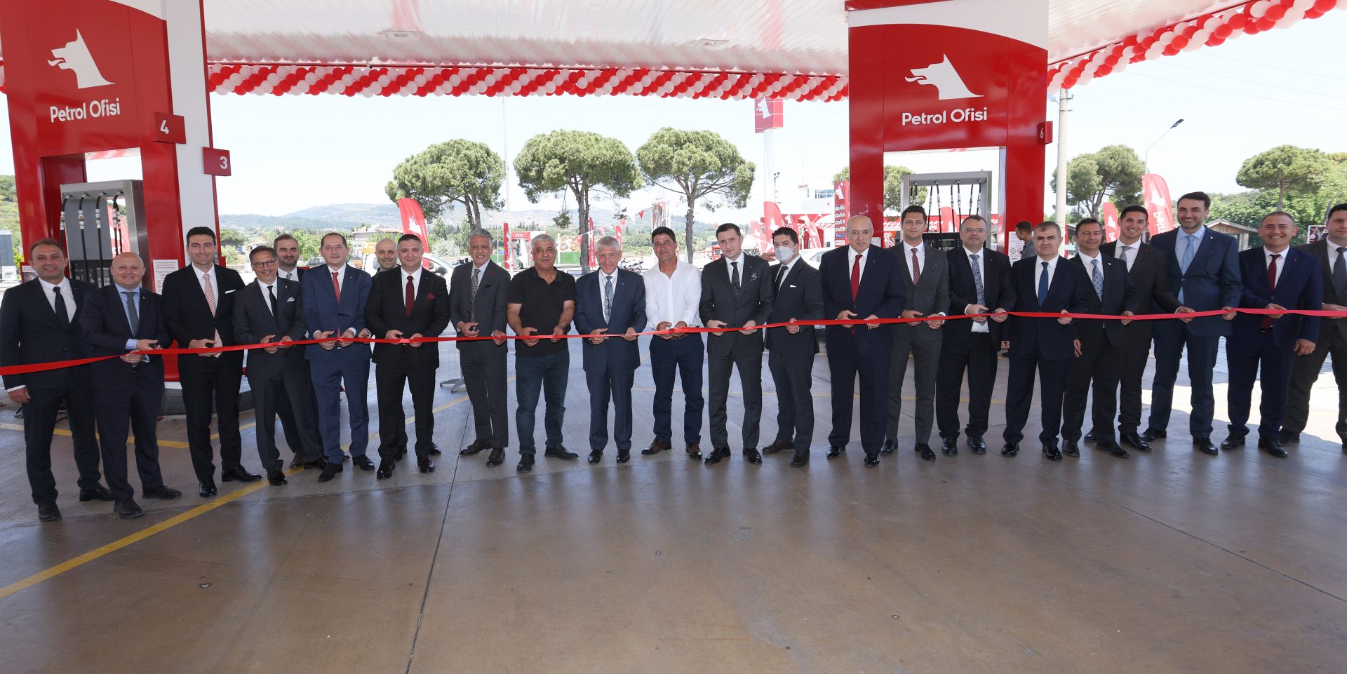PETROL OFİSİ, İZMİR’DE BİR GÜNDE 5 İSTASYON AÇILIŞI GERÇEKLEŞTİRDİ