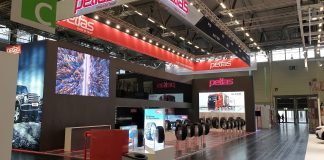 Petlas Köln Lastik Fuarı’nda