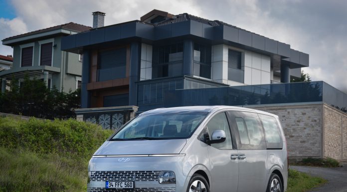 Ödüllü Tasarıma Sahip Hyundai STARIA Şimdi Türkiye’de