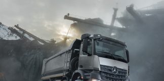 Ağır ticari araç sektörünün ihtiyaçlarını dinleyen Mercedes-Benz Türk, kamyonlarını yeniliklerle donattı