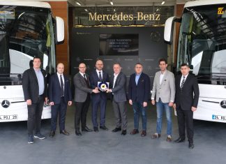 Mercedes-Benz Türk, Systemtransport Turizm Taşımacılık’a 2 adet Tourismo 15 RHD’yi teslim etti