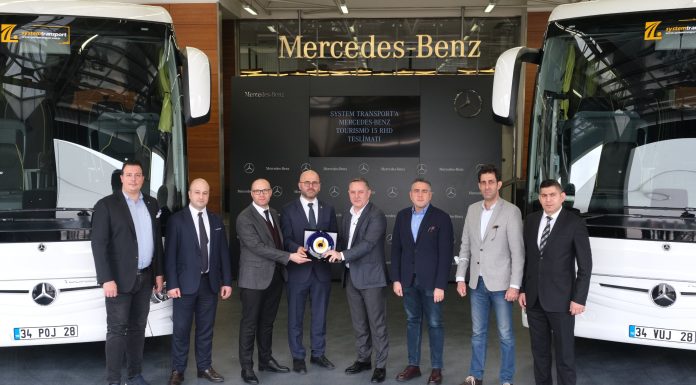 Mercedes-Benz Türk, Systemtransport Turizm Taşımacılık’a 2 adet Tourismo 15 RHD’yi teslim etti
