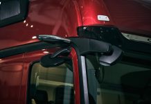 MirrorCam geliştirilen özellikleriyle Mercedes-Benz kamyonlarında sunulmaya başlandı