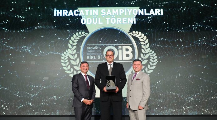 Otokar’ın ihracattaki başarısı ödülle taçlandırıldı