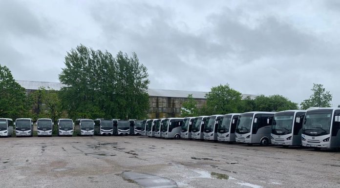Anadolu Isuzu’dan Letonya’ya toplam 21 Grand Toro ve Turkuaz midibüs teslimatı