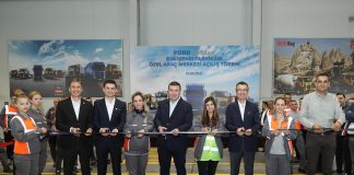 Ford Trucks’ın Özel Araç Merkezi açıldı