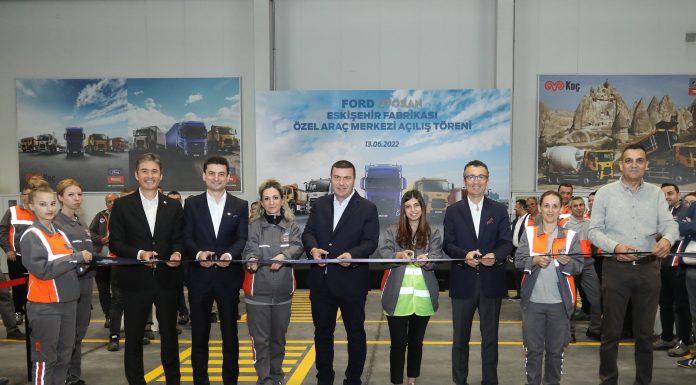 Ford Trucks’ın Özel Araç Merkezi açıldı