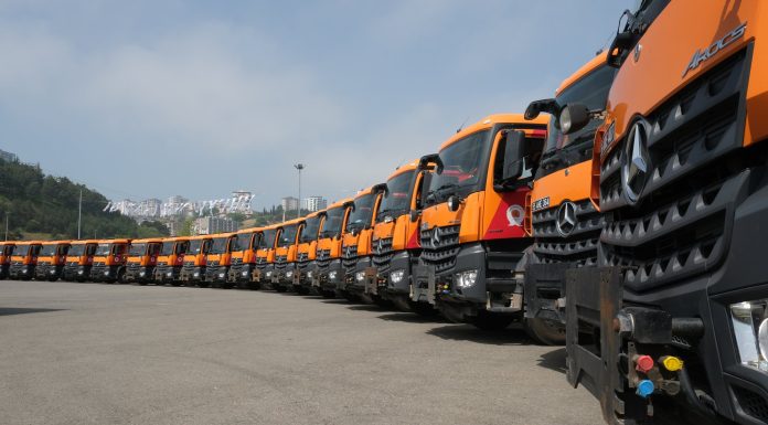 Samsun Büyükşehir Belediyesi, Mercedes-Benz kamyonlarını törenle teslim aldı