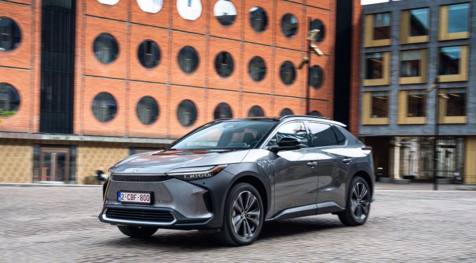 Toyota Batarya Üretimine 5.6 Milyar Dolar Yeni Yatırım Yapacak