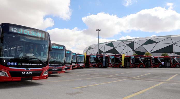 MAN, KONYA BÜYÜKŞEHİR BELEDİYESİ’NE 71 OTOBÜS SİPARİŞİNİN İLK BÖLÜMÜNÜ TESLİM ETTİ