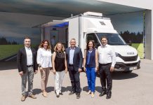 IVECO’dan Ege Çağdaş Eğitim Vakfı’na Gezici Eğitim Aracı