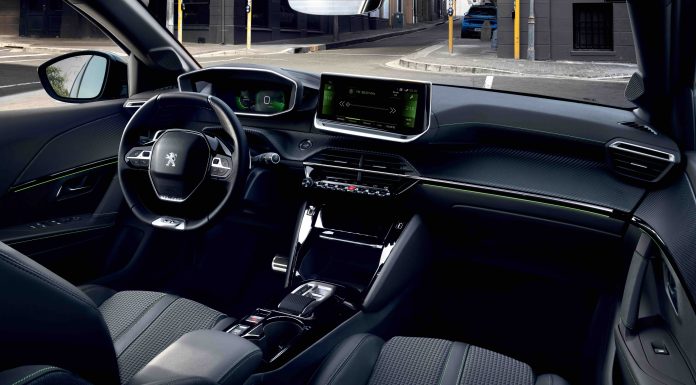 PEUGEOT 208 VE SUV 2008’İN KABİNİ YENİ VİTES TASARIMIYLA ÇOK DAHA ŞIK!