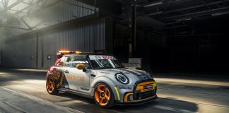 FIA Formula E Resmi Güvenlik Aracı MINI E-Pacesetter İlk Kez Türkiye’de