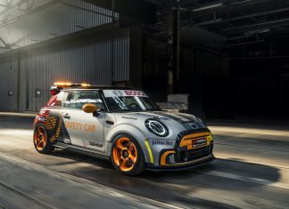 FIA Formula E Resmi Güvenlik Aracı MINI E-Pacesetter İlk Kez Türkiye’de