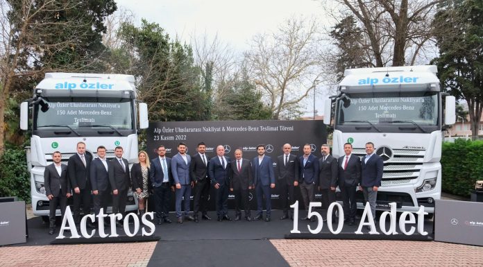 Alp Özler, Mercedes-Benz markalı 150 adet kamyonunu teslim aldı