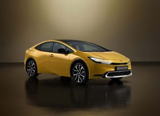 Toyota 5. Nesil Prius’u Dünya Prömiyeriyle Tanıttı