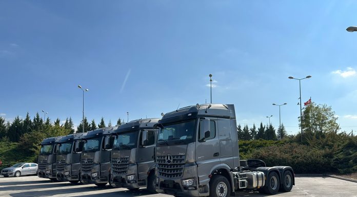 Işıklar Ağır Nakliyat, 15 adet Mercedes-Benz Arocs’u araç filosuna ekledi