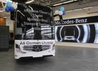 Mercedes-Benz Türk, Ali Osman Ulusoy Turizm’e 2022 yılında toplam 15 adet otobüs teslim etti