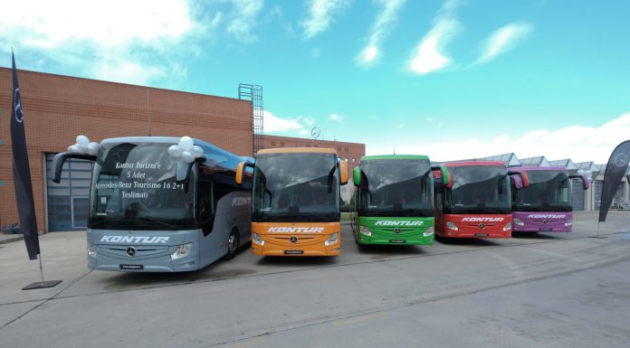 Kontur Turizm, Mercedes-Benz Türk’ten 5 adet Mercedes-Benz Tourismo 16 2+1’i teslim aldı