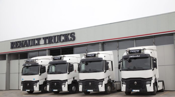 Renault Trucks Edirne bayinin ilk teslimatı, Erşen Lojistik’e yapıldı