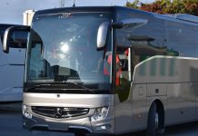 Mercedes-Benz Türk araçlarına“Cumhuriyetle GÜÇLÜ100” imzası